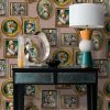 Eclectic,Decorations,,Elegant,Lamp,,Modern,Sculpture,And,Stylish,Vase,With